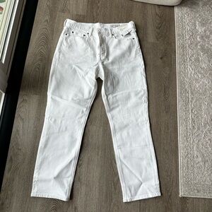 GAP White Straight Leg Jeans Classic Style